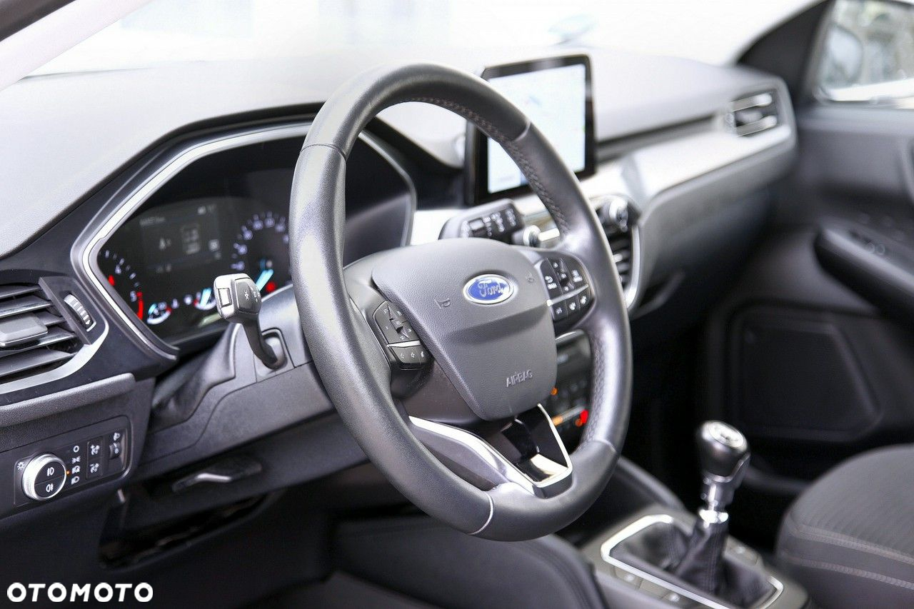 Ford Kuga - 17