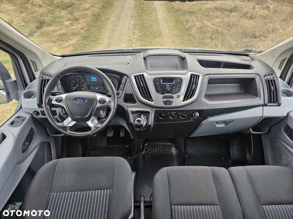 Ford Transit - 13