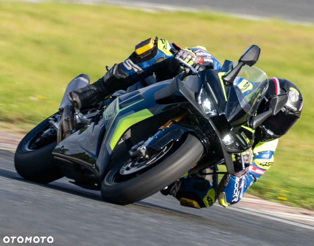 ZX MOTO 820RR - 15