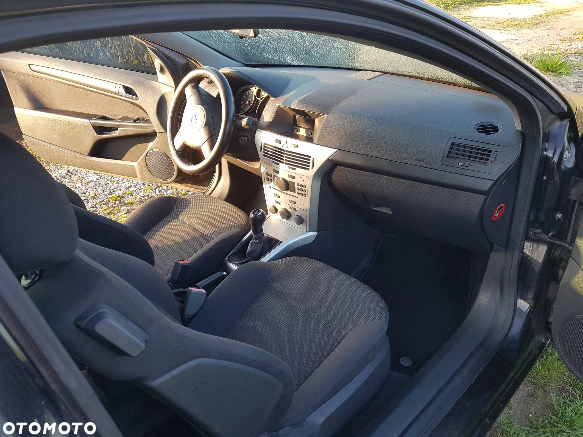 Opel Astra III GTC 1.4 Enjoy - 14