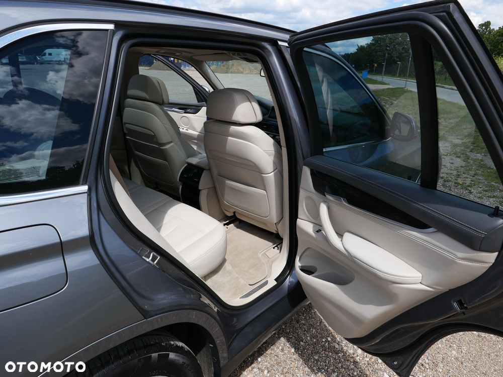 BMW X5 xDrive40d - 8