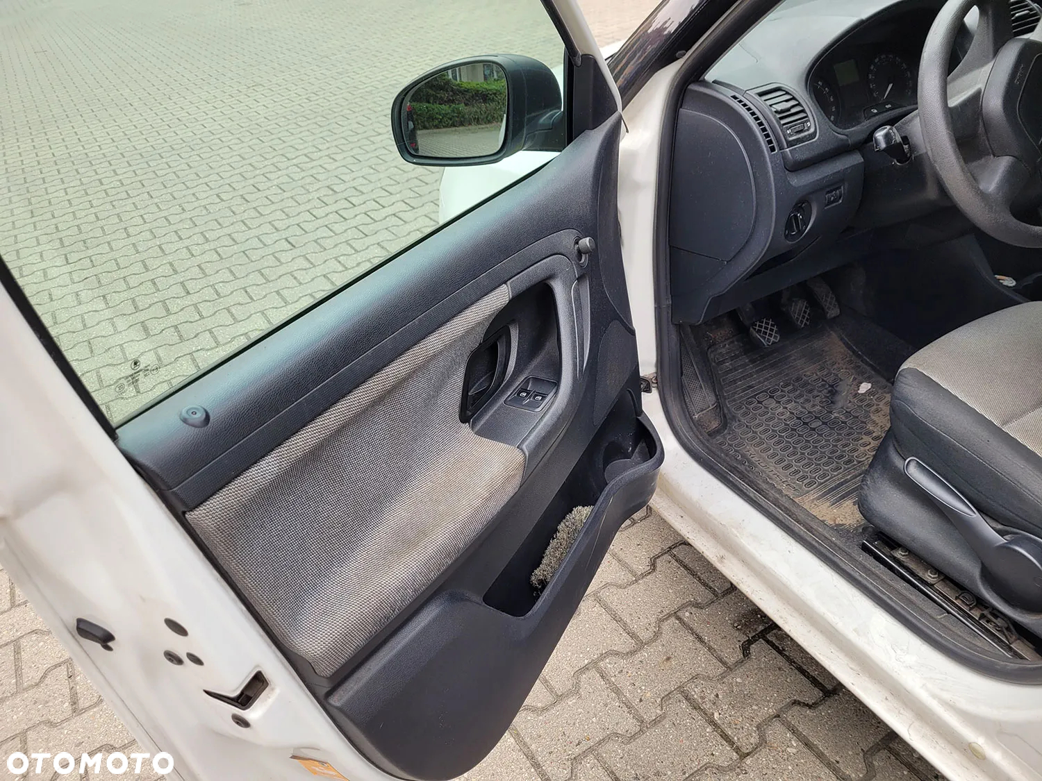 Skoda Fabia - 11