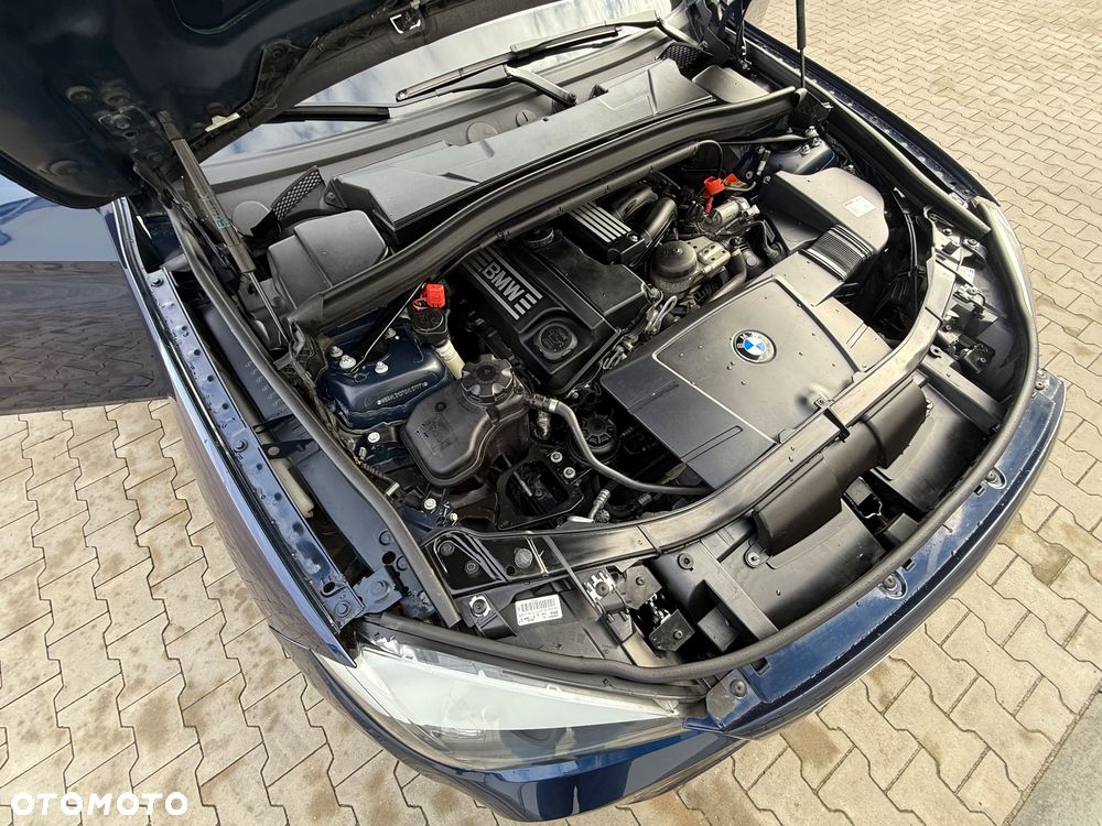 BMW X1 sDrive18i - 37