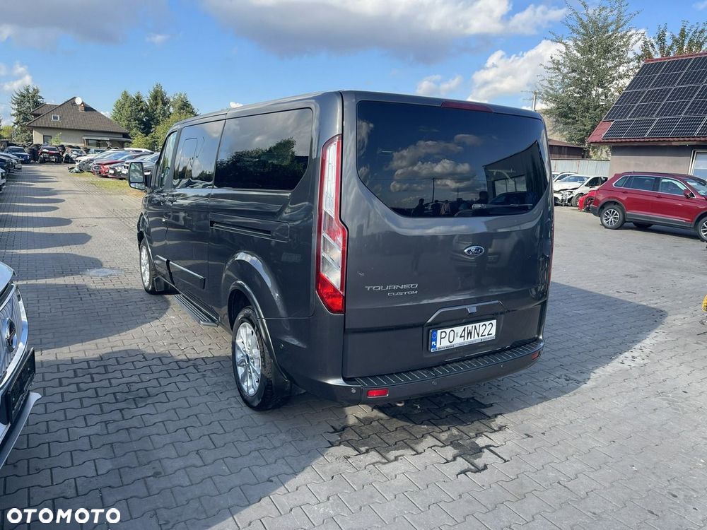 Ford Tourneo Custom 320 L2H1 VA Autm Titanium - 2
