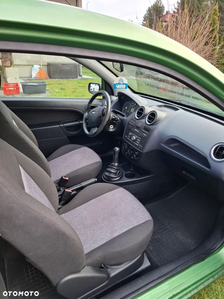 Ford Fiesta 1.3 - 5