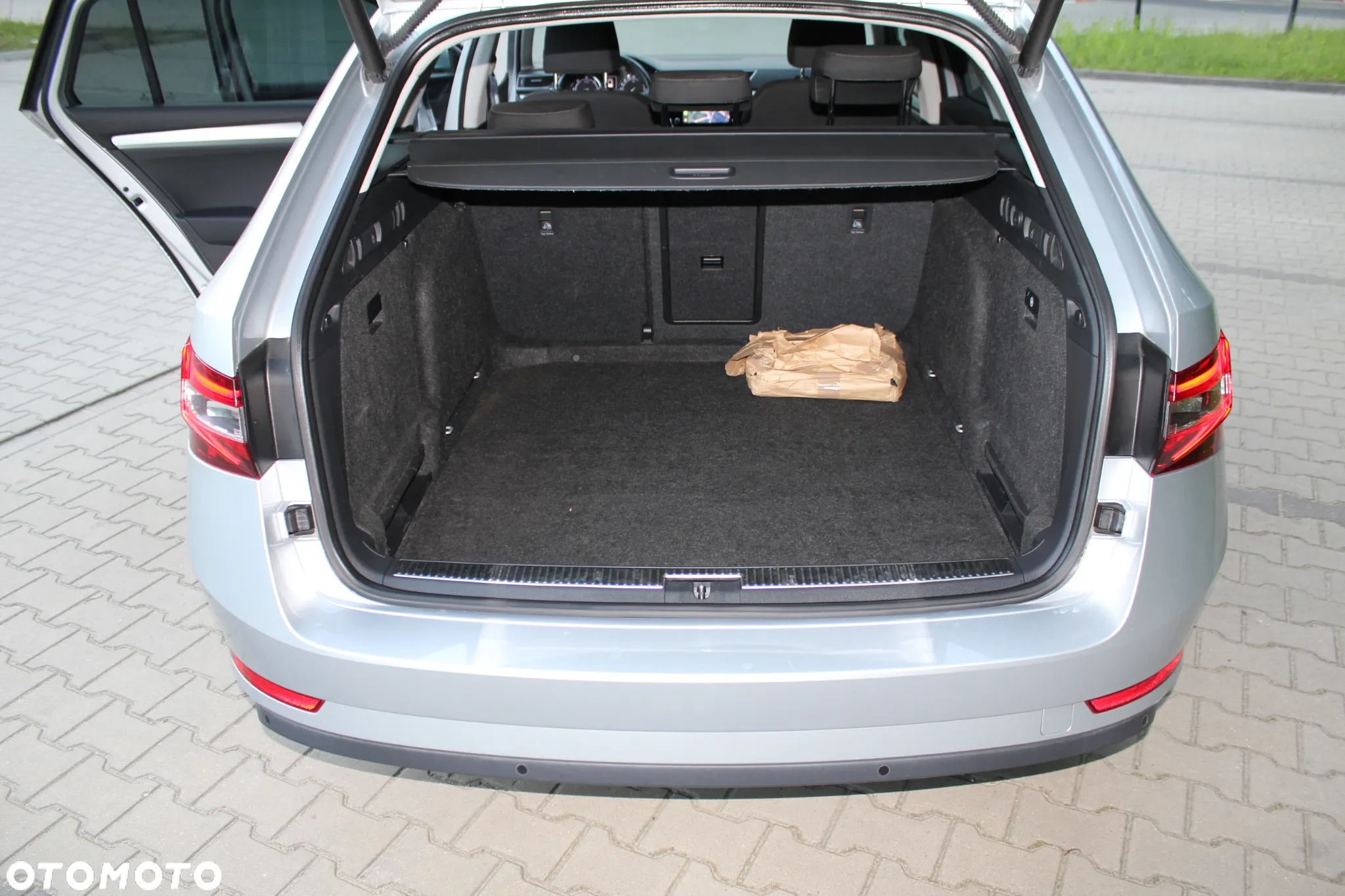 Skoda Superb 2.0 TDI Style - 14