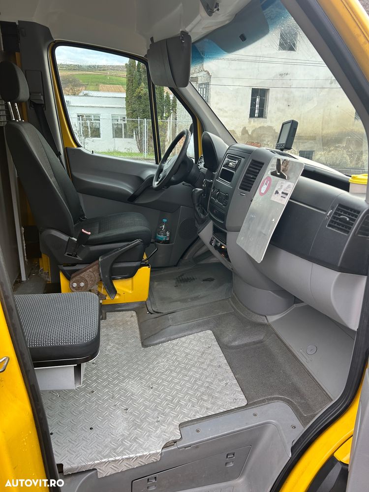 Mercedes-Benz Sprinter - 8