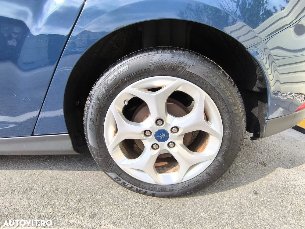 Ford Focus - 18
