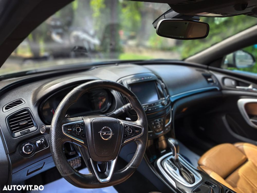 Opel Insignia - 10