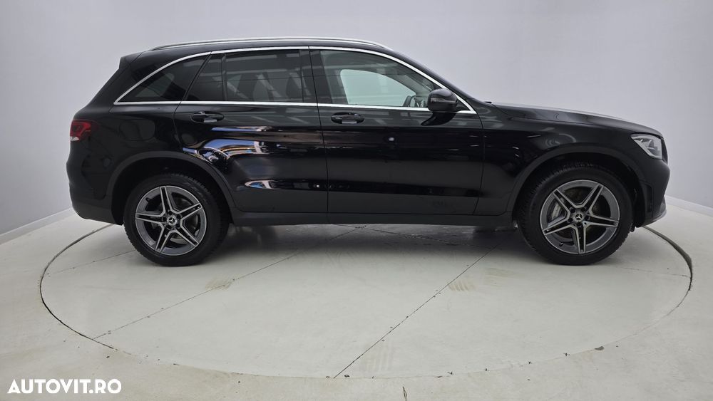 Mercedes-Benz GLC 300 e 4MATIC - 7