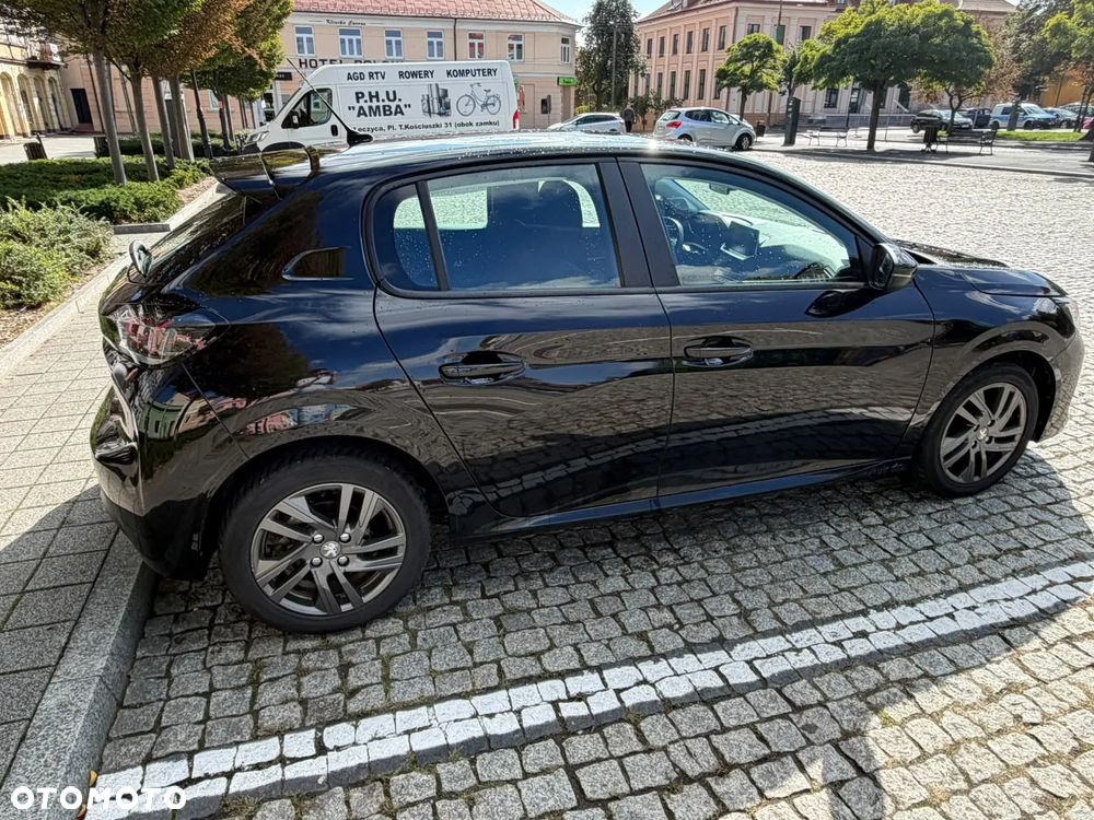 Peugeot 208 - 12