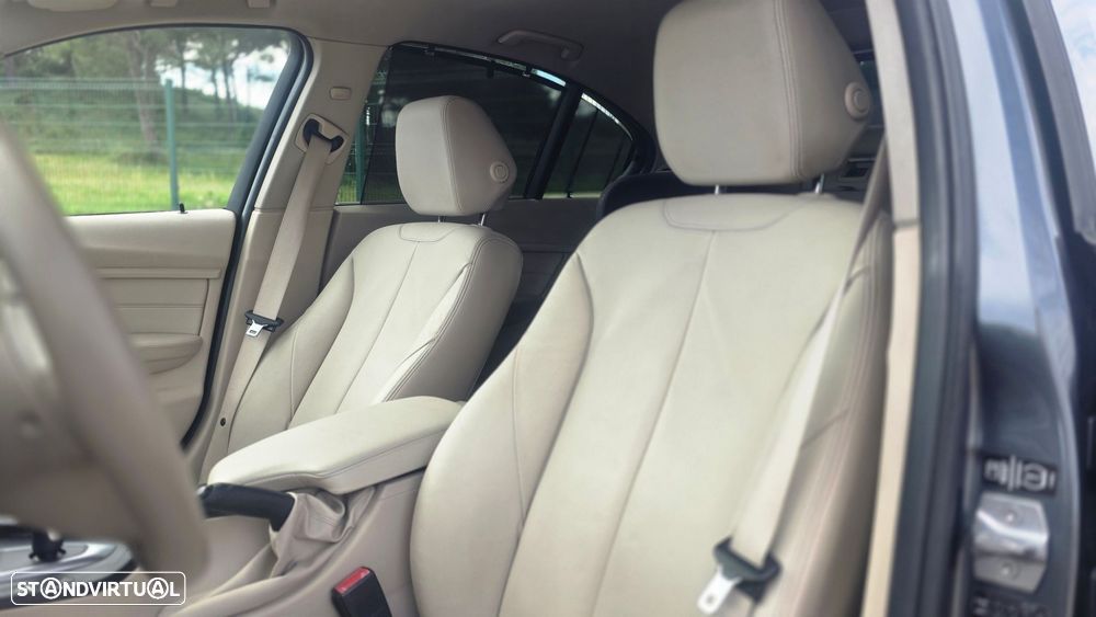 BMW 320 d Auto Line Luxury - 15