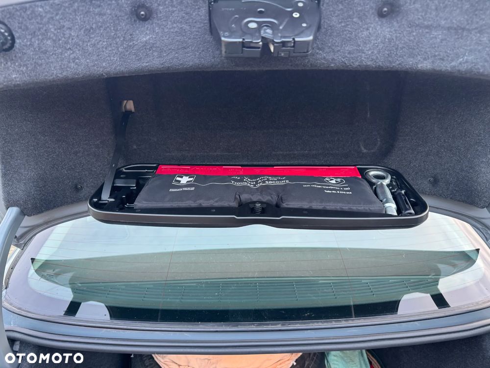 BMW Seria 5 520d - 24