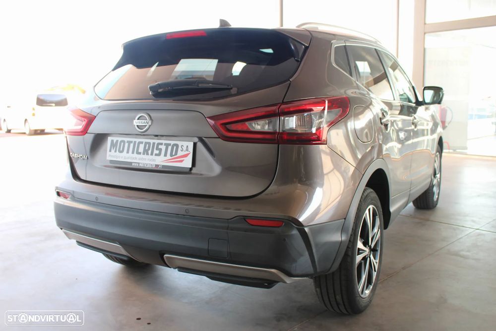 Nissan Qashqai 1.5 dCi N-Connecta J18 - 4