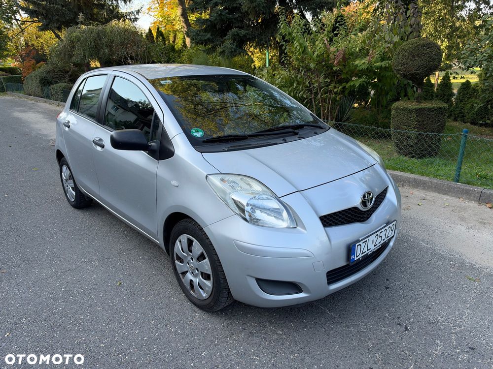 Toyota Yaris - 16