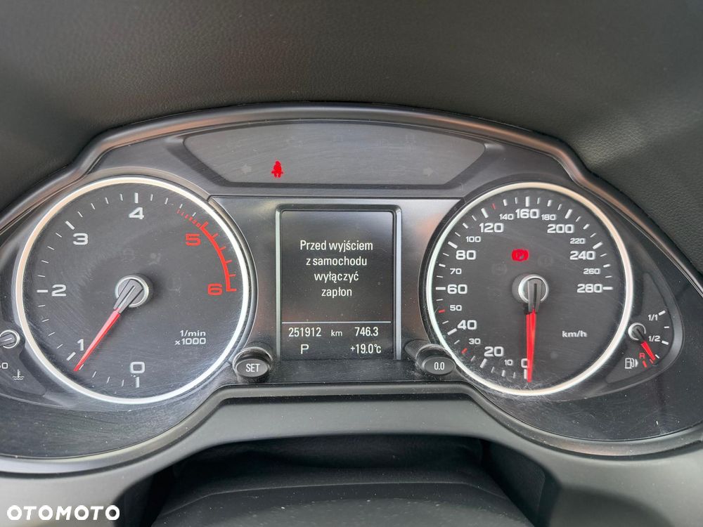 Audi Q5 2.0 TDI Quattro Sport S tronic - 32