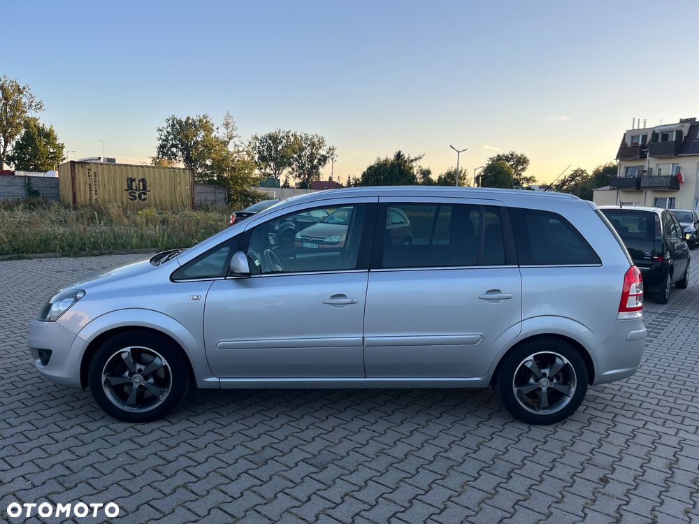 Opel Zafira 1.7 CDTI Cosmo EU5 - 8