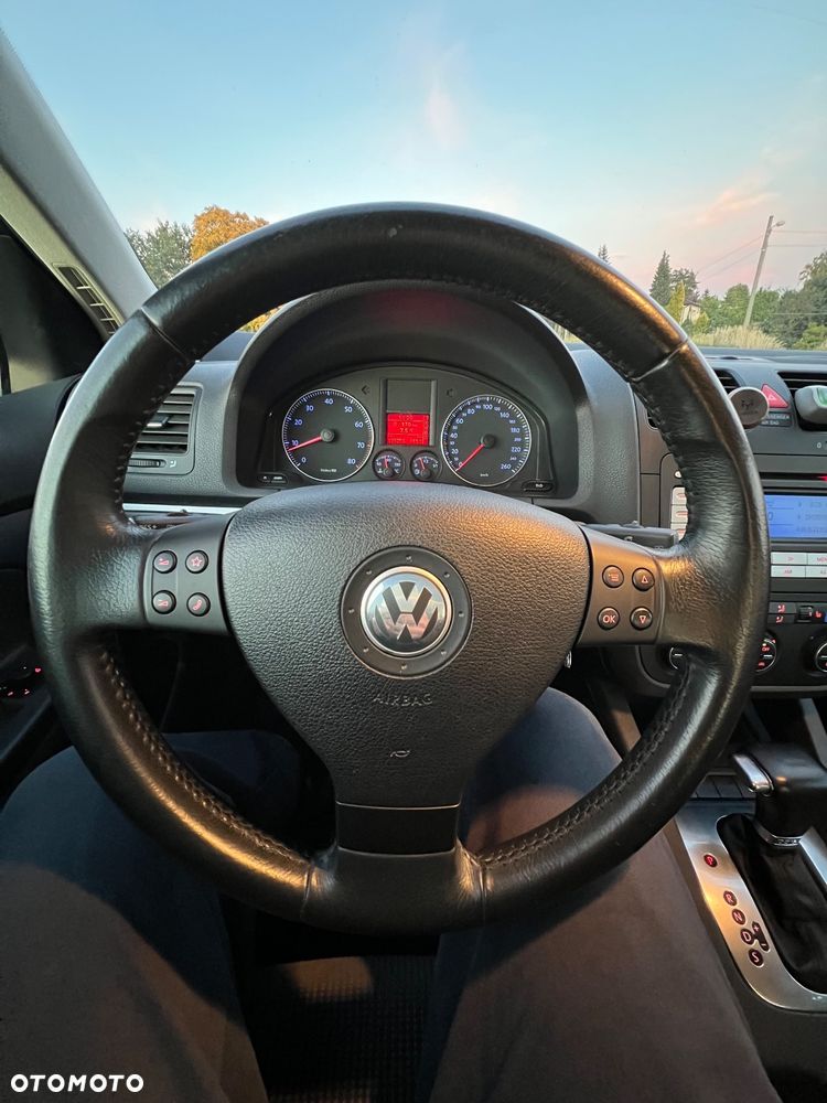 Volkswagen Jetta 1.4 TSI DSG Comfortline - 17