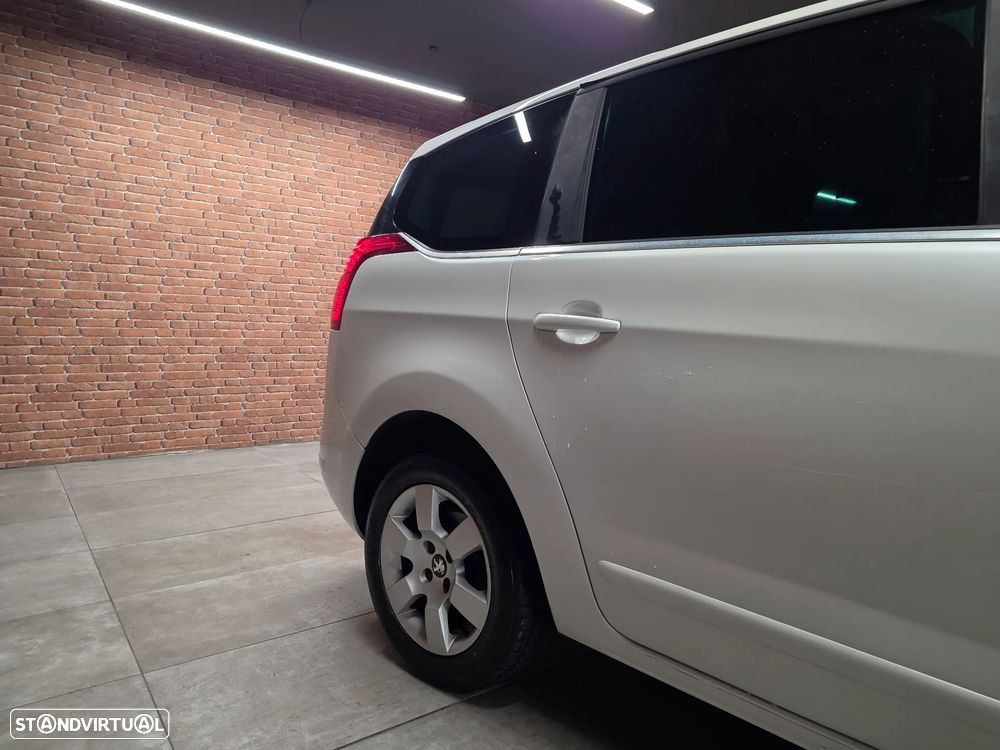 Peugeot 5008 e-HDI 115 ETG6 Stop&Start Active - 9