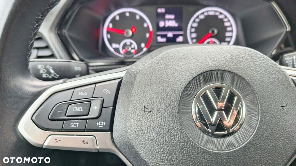 Volkswagen T-Cross - 16