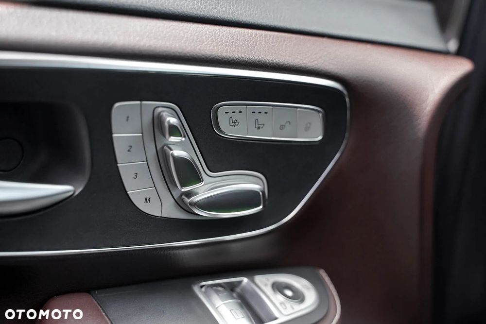 Mercedes-Benz Klasa V 250 (BlueTEC) d Avantgarde 7G-Tronic (ekstra d³) - 19