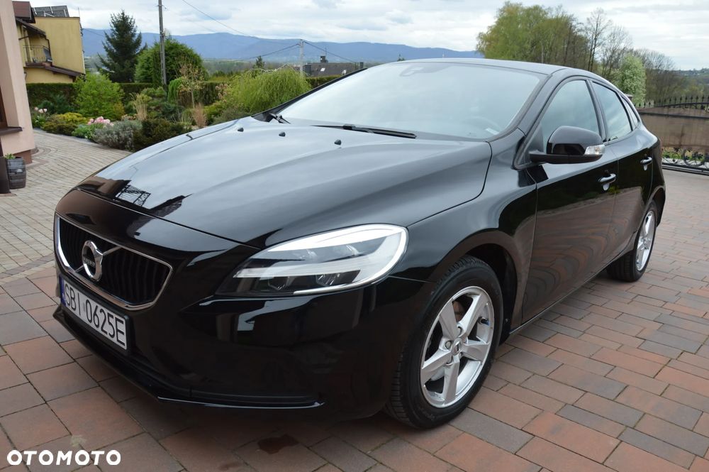 Volvo V40 T2 - 2