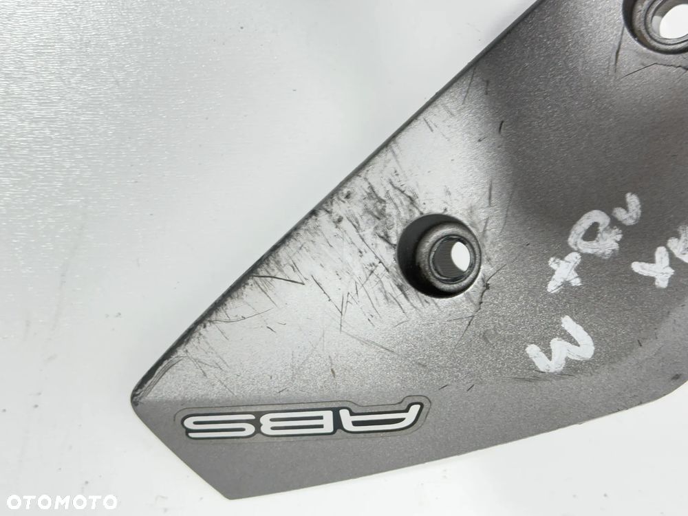 Boczek mocowanie błotnika  Yamaha X-Max 125 17-21R - 4