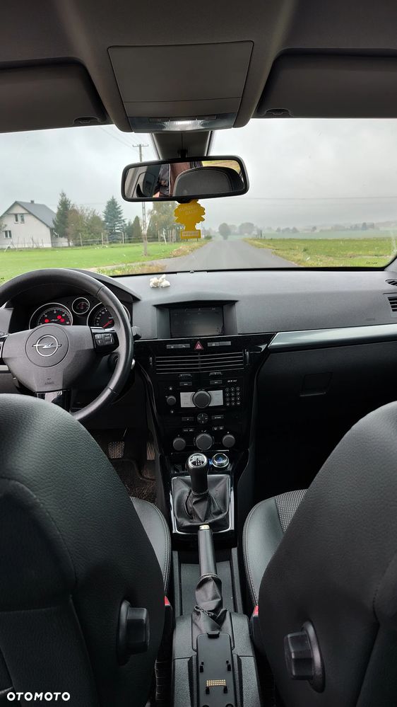 Opel Astra 1.9 CDTI DPF Cosmo - 10