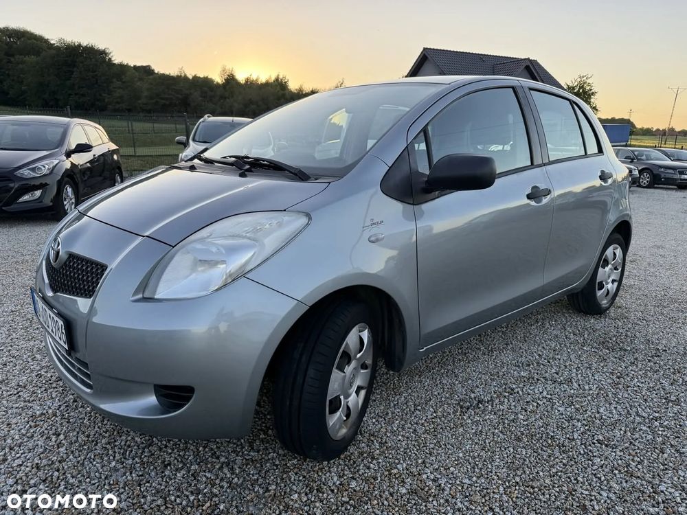 Toyota Yaris 1.3 VVT-i Cool - 10