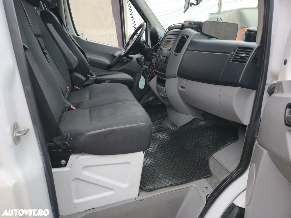 Mercedes-Benz Sprinter - 6