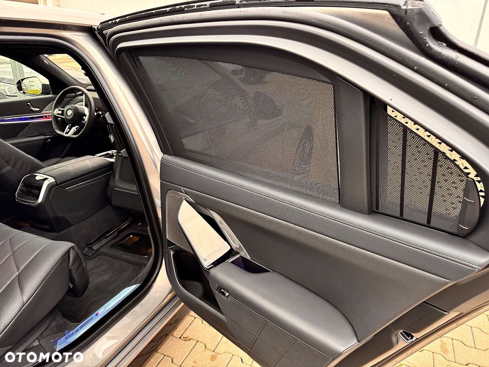 BMW Seria 7 ver-740d-xdrive-mhev-m-sport-sport - 22