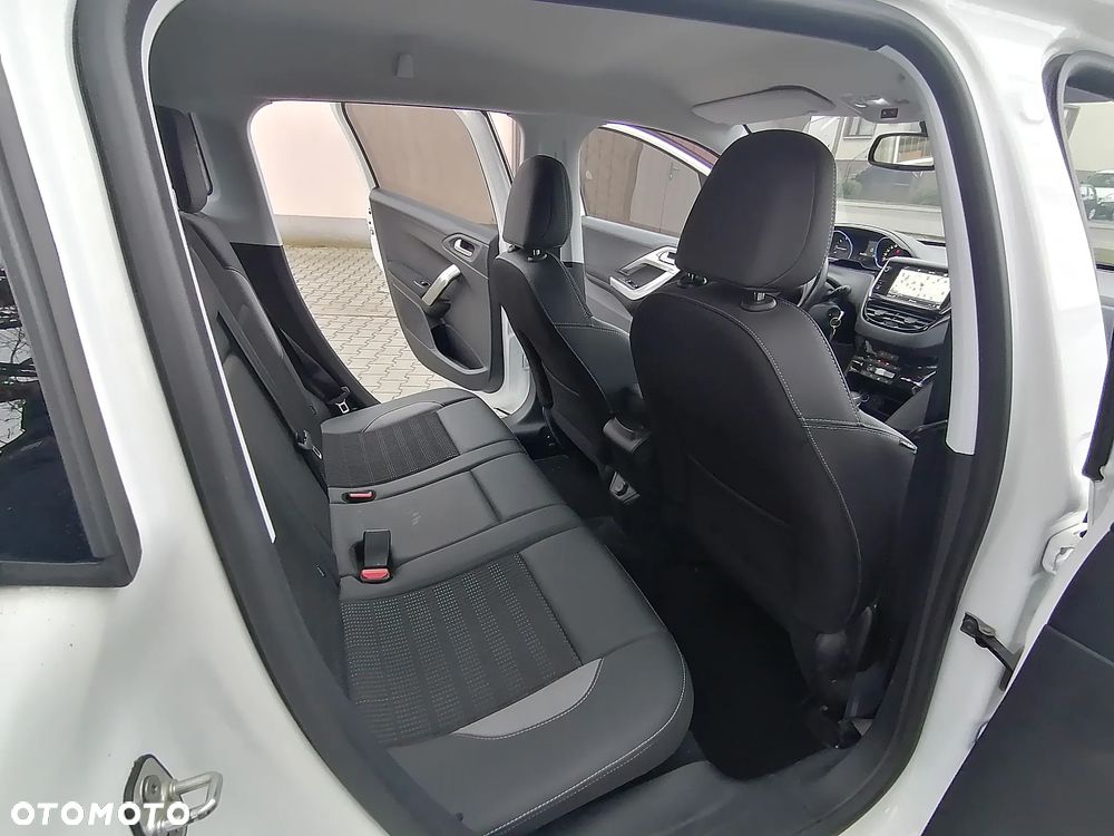 Peugeot 2008 PureTech 110 GPF Stop&Start EAT6 Active - 22