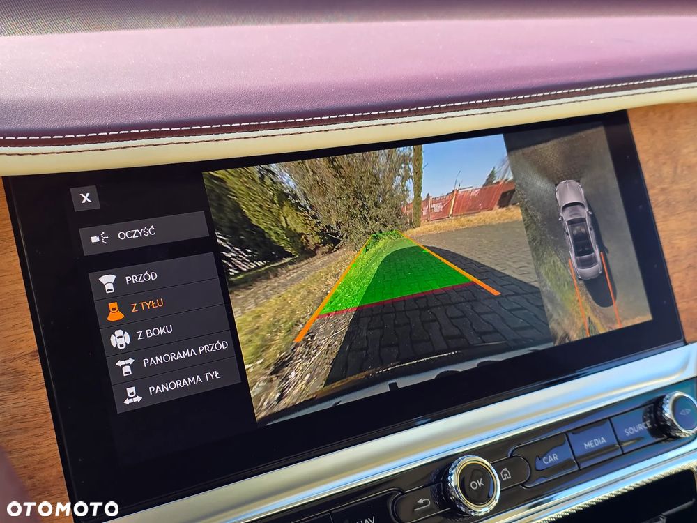 Bentley Flying Spur - 34