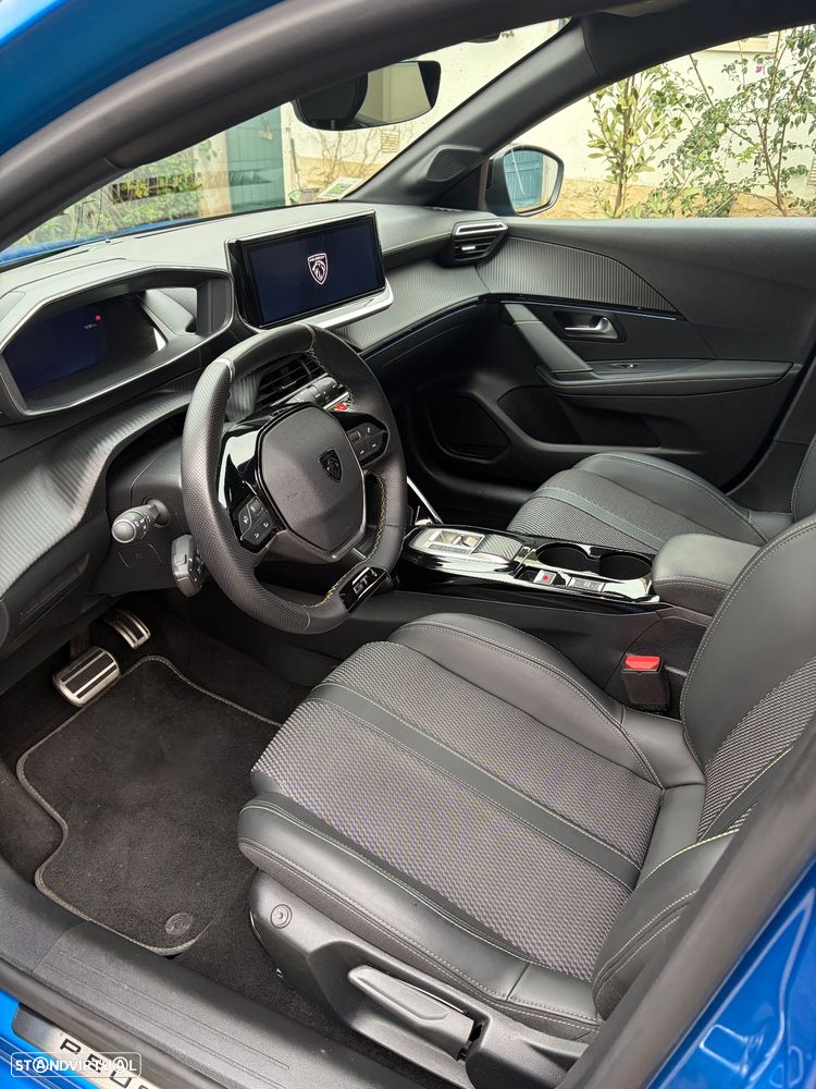 Peugeot e-208 GT - 9