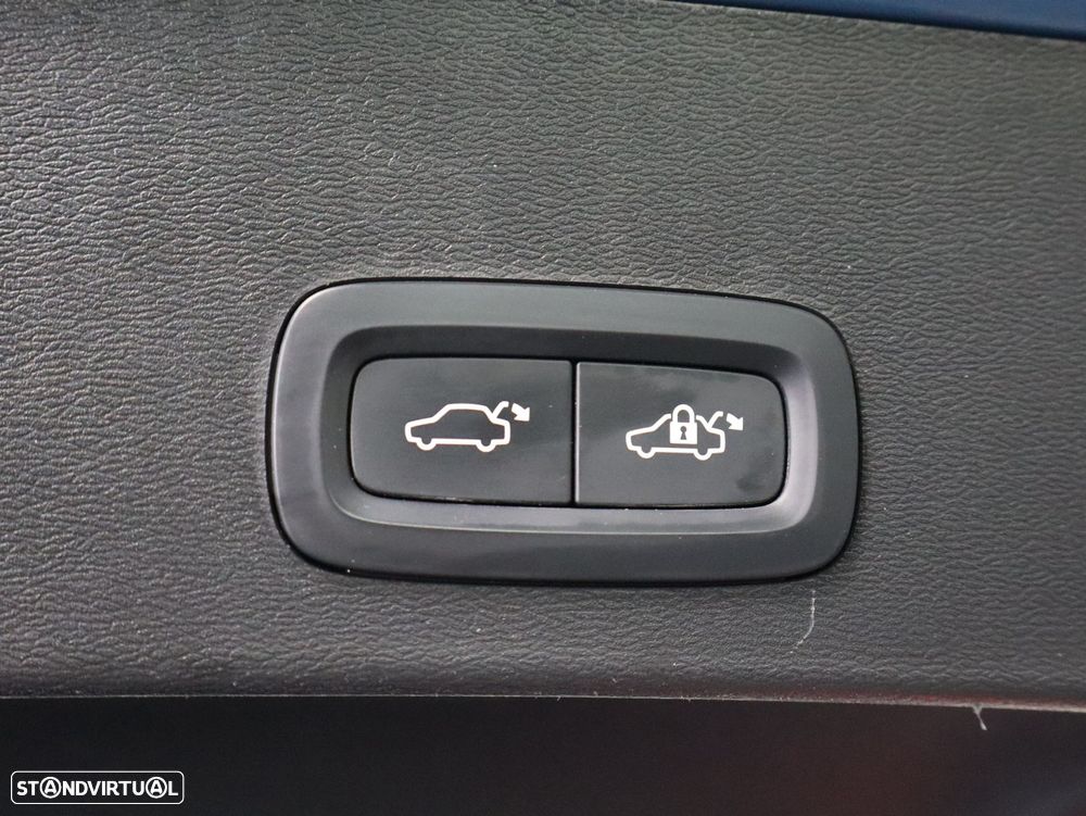 Volvo XC 40 1.5 T5 PHEV Plus Bright - 23