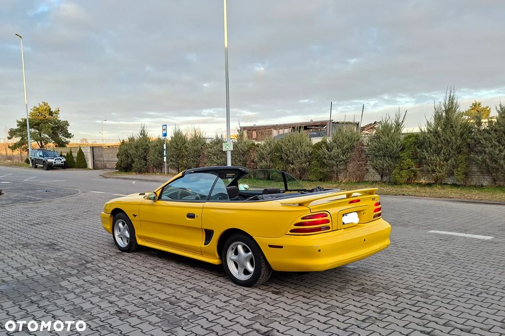 Ford Mustang - 7
