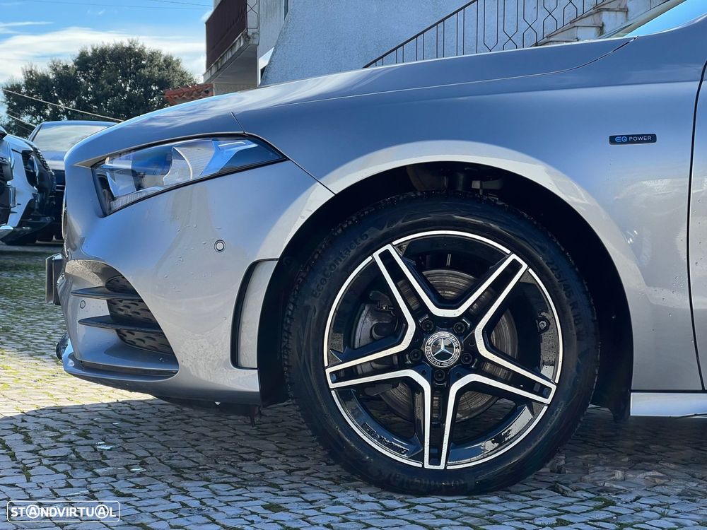 Mercedes-Benz A 250 Limousine e 8G-DCT AMG Line - 2