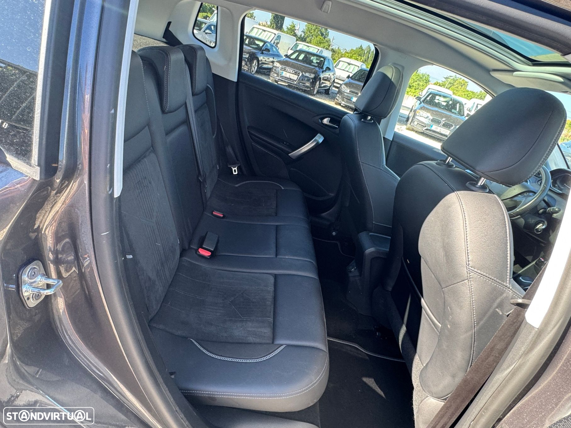 Peugeot 2008 1.2 PureTech Crossway EAT6 - 17