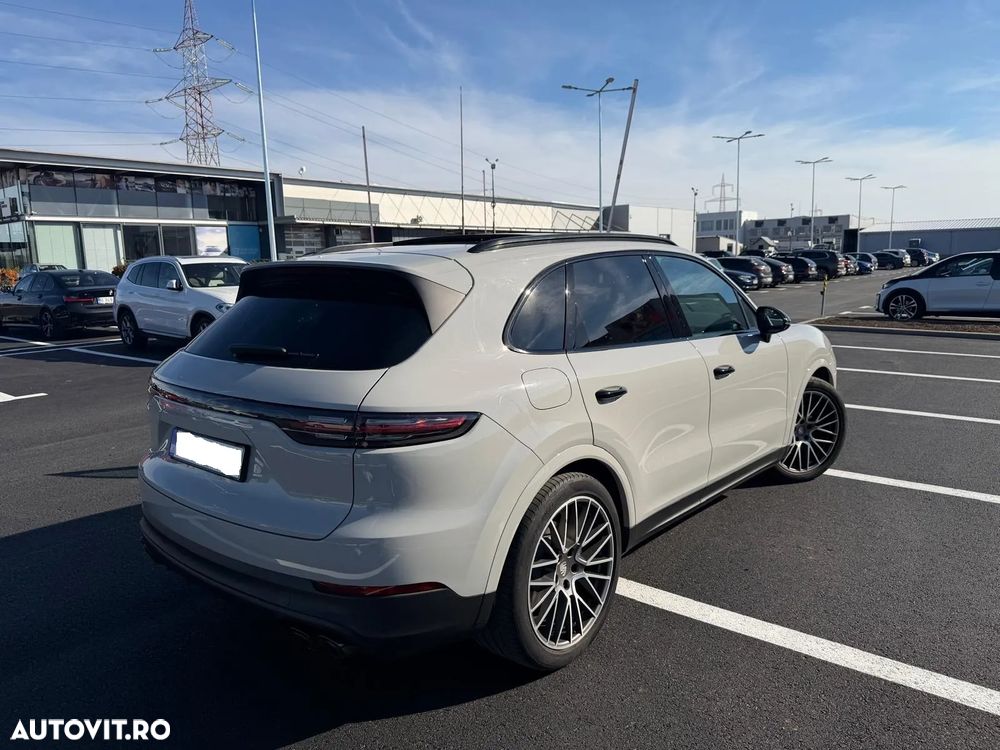Porsche Cayenne Standard - 3