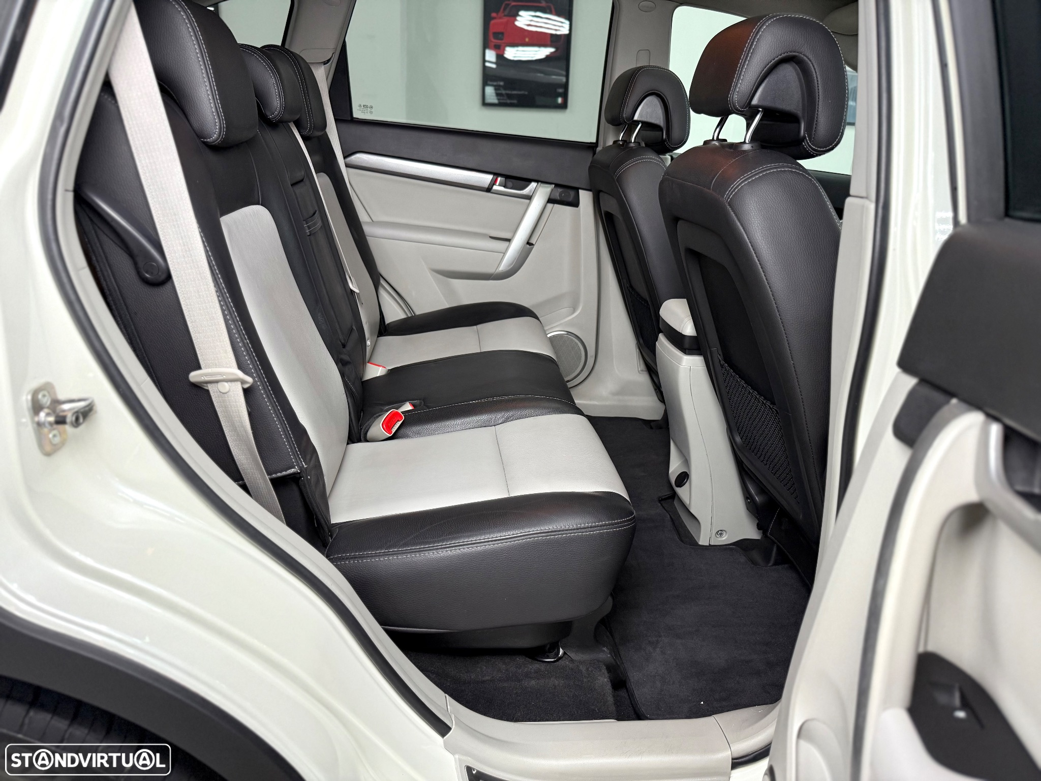 Chevrolet Captiva 2.2 VCDi LTZ Aut. Jet Black - 22