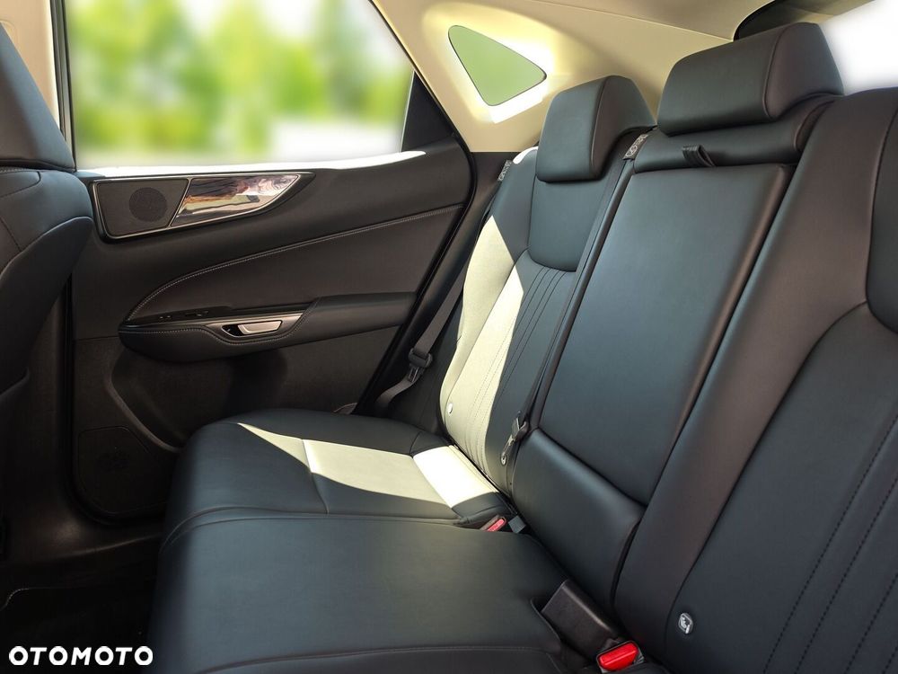 Lexus NX 350h Business AWD - 20