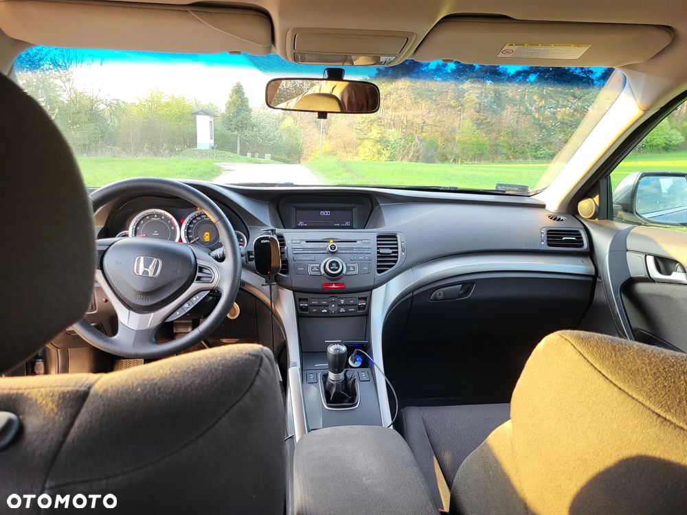 Honda Accord 2.0 Comfort - 9