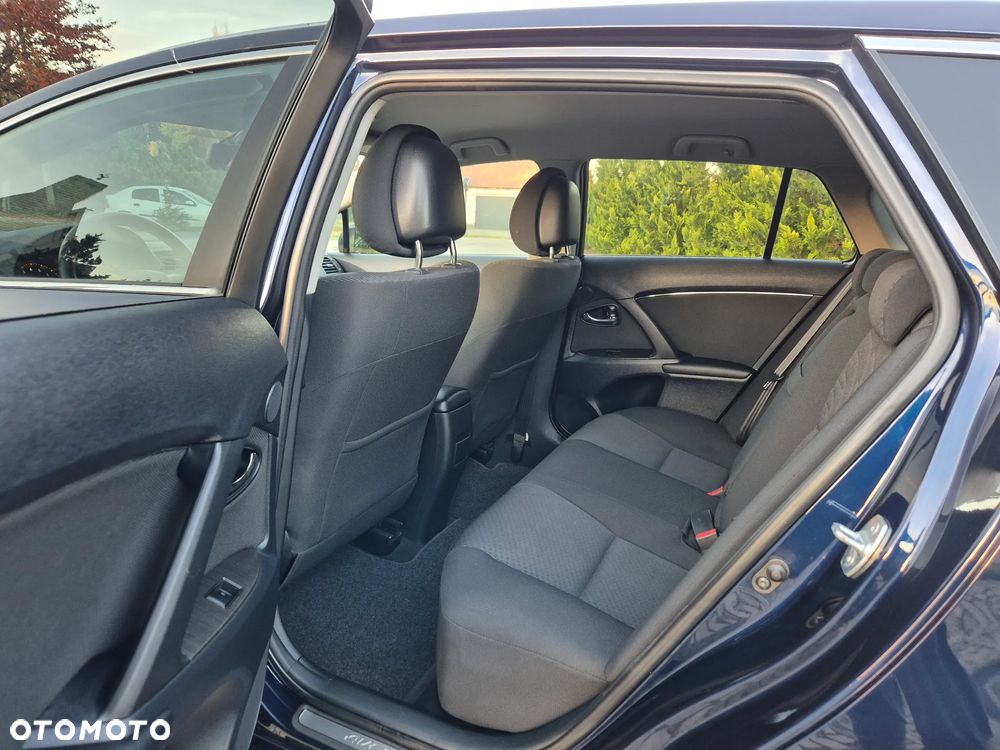 Toyota Avensis 2.0 Prestige NAVI - 27