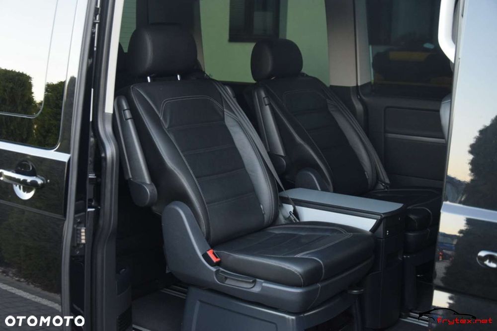 Volkswagen Multivan - 29