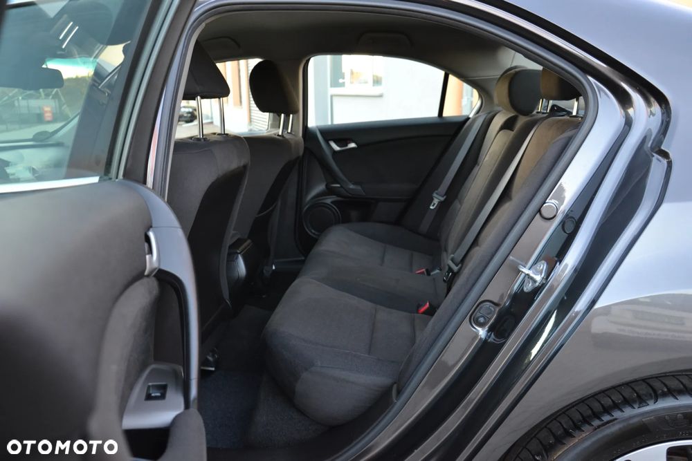 Honda Accord 2.0 Elegance - 26