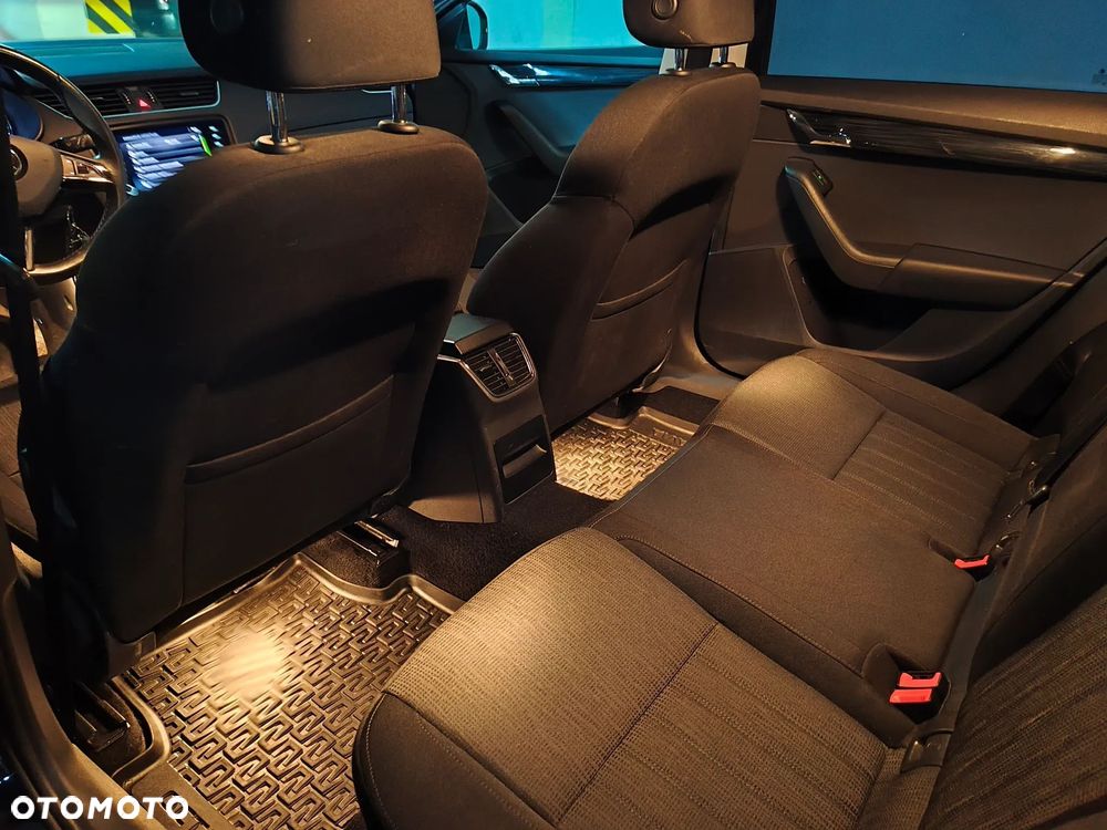 Skoda Octavia 2.0 TDI SCR Ambition - 20