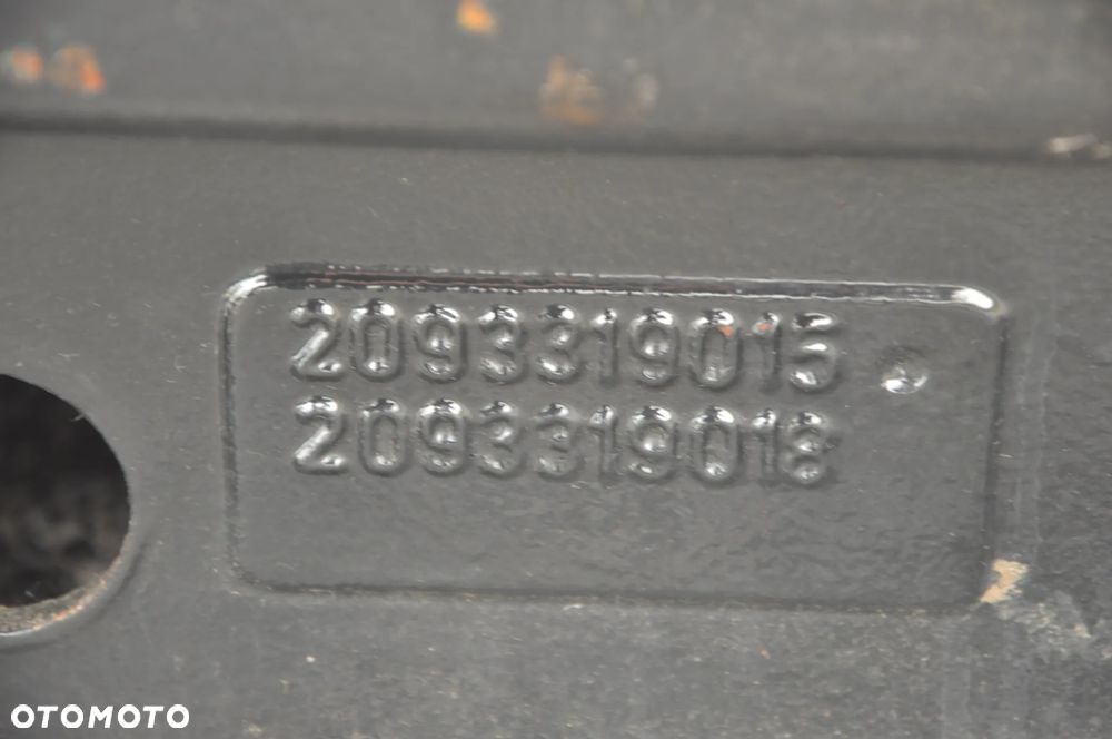 Obudowa skrzyni biegów Deutz Fahr M620 - 5