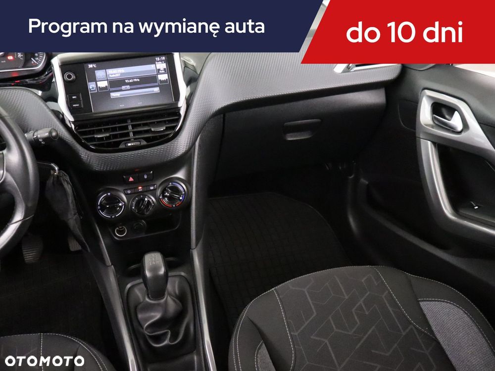 Peugeot 2008 - 10