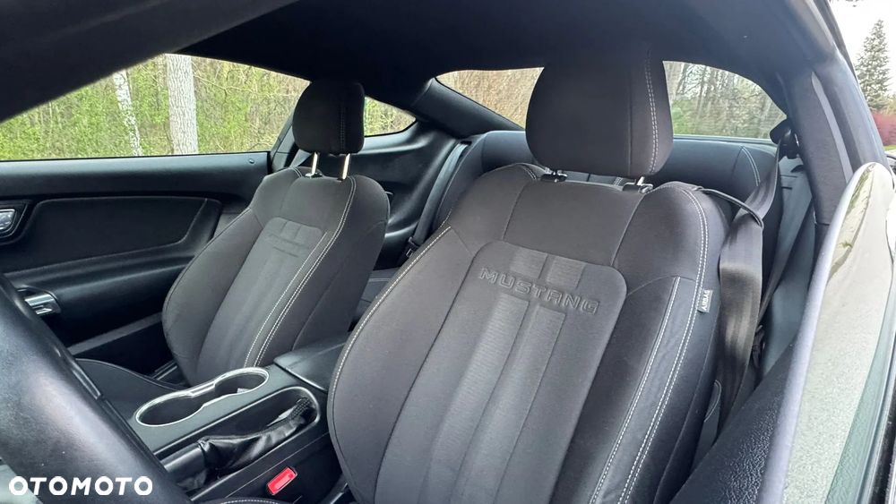 Ford Mustang 2.3 EcoBoost - 9
