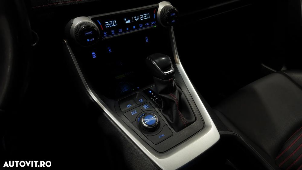 Toyota RAV4 2.5 PHEV VVT-iE 4x4 Style Bi-Tone - 27